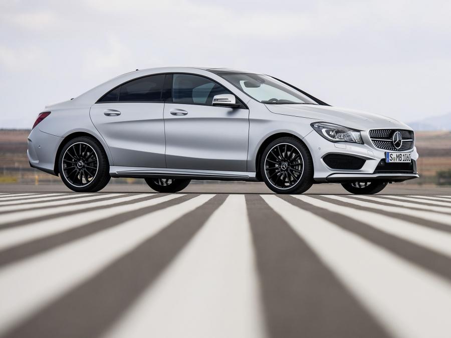  Mercedes-Benz CLA250 AMG Sports Package Edition 1 (C117) 2013 года  (фото 11 из 72)